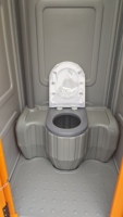 Toilettes portables de bonne qualité, couleur personnalisée, toilettes sèches mobiles avec grande cuve de récupération des eaux usées
