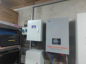 5000w संकर सौर पलटनेवाला 2000w 3000w 5000w बंद ग्रिड सौर पलटनेवाला MPPT अभियोक्ता नियंत्रक के साथ - Product Image 6