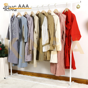 Manteaux d'hiver décontractés en polyester épais pour femmes, coupe-vent, vente en gros <span class=keywords><strong>au</strong></span> <span class=keywords><strong>kilo</strong></span>, seconde main - Product Image 5