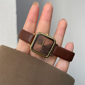 Reloj CILOA Cuadrado Marrón para Mujer, Personalizable, para el Trabajo, de Lujo Ligero, Regalo de Alta Calidad, Resistente al Agua, de Cuarzo - Product Image 3