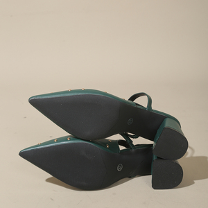 <span class=keywords><strong>Sandalias</strong></span> de Tacón Grueso con Remaches Dorados y Punta Puntiaguda para <span class=keywords><strong>Mujer</strong></span>, Marca Privada OEM Personalizada, Venta al Por Mayor de Fábrica - Product Image 4