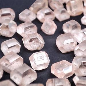 Diamant brut HPHT CVD rond taille brillant couleur D, pierre brute de laboratoire pour la fabrication de bijoux - Product Image 1