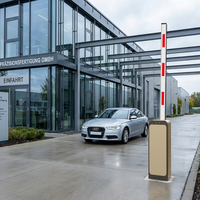 Barrière levante intelligente OEM personnalisée, bras de déclenchement automatique anti-écrasement, divers types de bras pour stations de péage et accès commercial
