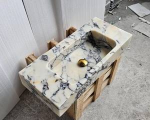 Vasque flottante en marbre Arabescato |   Lavabo mural en pierre naturelle artisanale |   Personnalisé, durable, écologique - Product Image 2