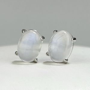 Boucles <span class=keywords><strong>d</strong></span>'oreilles de fiançailles de luxe en argent sterling massif ovale en pierre de lune S925 - Product Image 1