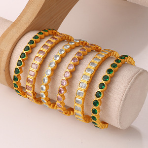 สร้อยข้อมือเซอร์คอนรูปตัว C สแตนเลสสตีลสำหรับผู้หญิง แบบเปิดซ้อนกันได้ เครื่องประดับสำหรับงานปาร์ตี้ หลายสี สไตล์เรโทร หรูหราเบาๆ - Product Image 1