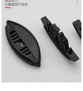 Conector Invisible Dos en Uno GQK GW0162, Parte Fija de Plástico P14, Parte Extraíble P15, Orificio de Cuerno de Begonia de 45 Grados, Moderno - Product Image 4