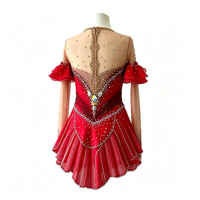 Robe de patinage artistique rouge à épaules dénudées et manches à volants, costume en maille orné de strass pour enfants et adultes, pour compétition et spectacle sur glace