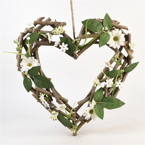YIYU BSCI Nueva Corona de Ramitas Popular, Decoración de Vid para Regalo del Principito, Corona de Corazón Artificial con Flores - Product Image 2