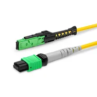 Cable de ramificación MMC monomodo MMC-16 APC hembra a 2 x MTP-8 APC hembra 16 fibras