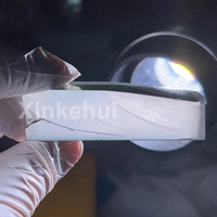Lentille monocristalline en saphir dopé au titane de haute qualité, couleur rouge, pour appareil laser