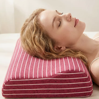 Oreiller ergonomique en mousse à mémoire de forme en forme de B, personnalisé en usine, pour soulager les douleurs cervicales et offrir un soutien orthopédique – Vente chaude OEM