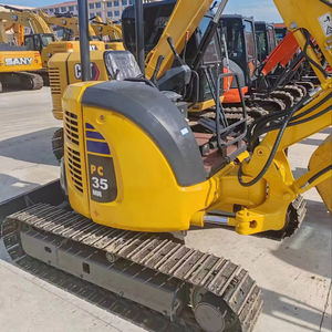 Mini-excavatrice sur chenilles Komatsu Pc35 d'occasion, 3 tonnes, avec moteur et pompe, modèle 2022, excellent état, usage commercial - Product Image 1