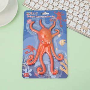 Grande poupée araignée noire souple anti-stress et anxiété, jouet sensoriel unisexe pour les farces au bureau - Product Image 1