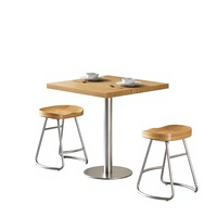 Ensemble table et chaises de salle à manger en bois massif personnalisable, structure métallique pour usage commercial, restaurants, cafés, snack-bars, bois naturel
