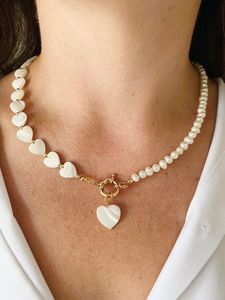 Collar de Acero Inoxidable con Colgante de Corazón y Perla de Agua Dulce de Estilo Playero Veraniego para Mujer con Cadena de Eslabones Regalo para Mujer - Product Image 2