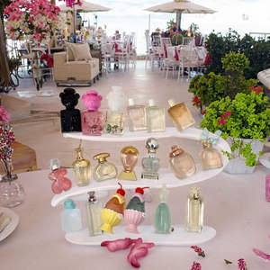 Di alta qualità Mini <span class=keywords><strong>profumo</strong></span> portatile da <span class=keywords><strong>donna</strong></span> <span class=keywords><strong>profumo</strong></span> di lunga durata, Set da viaggio marca 30ml <span class=keywords><strong>floreale</strong></span> e <span class=keywords><strong>fruttato</strong></span> Spray all'ingrosso - Product Image 6