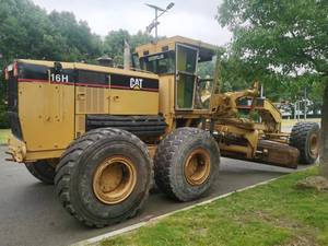 รถเกรดเดอร์มือสอง Caterpillar 16H รุ่นดั้งเดิม CAT 16H เกรดเดอร์ขนาดใหญ่ ชั่วโมงการทำงานต่ำ สภาพดี ขาย - Product Image 2