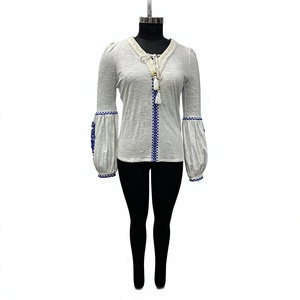 Chemise en coton blanc style bohème avec broderie bleue, manches bouffantes, col à nouer, coupe ample, top décontracté pour toutes les saisons - Product Image 1