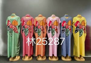 Abaya Elegante e Casual per Donne Musulmane, Vestito Islamico Ricamato, Vendita all'Ingrosso e Liquidazione - Product Image 6