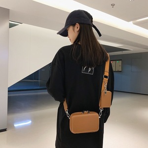 Nouveau Sac Bandoulière Croisé en PU Tendance 2025 pour Hommes et Femmes, Petit Sac Carré Décontracté avec Fermeture Éclair, Suivant la Dernière Mode - Product Image 6