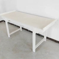 Table d'offrande commémorative OEM personnalisée en bois d'orme rouge massif pour cérémonie funéraire en salle de commémoration