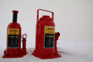 Gato hidráulico de <span class=keywords><strong>botella</strong></span> aprobado de 0.5-50 toneladas para reparación de carrocerías de automóviles - Product Image 2