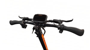 สกู๊ตเตอร์ไฟฟ้าพับได้รุ่นใหม่ KuKirin G3 Pro พร้อมโครงสร้างด้านหน้าแบบกลวง ปีกหลังแบบกลวง ไฟ LED 6 ดวง รับน้ำหนักได้สูงสุด 120 กก. แรงดันไฟฟ้า 52V - Product Image 4