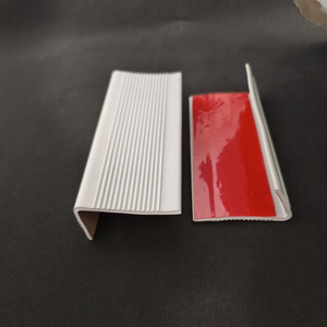 Profilé <span class=keywords><strong>de</strong></span> marche en PVC antidérapant, bande antidérapante, tapis <span class=keywords><strong>de</strong></span> sol intégré en PVC, produits en caoutchouc, tapis <span class=keywords><strong>de</strong></span> sol durable - Product Image 5