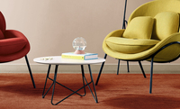 Kreativer Moderner Beweglicher Leichter Holz-Couchtisch mit Metallrahmen für Wohnzimmer und Heim