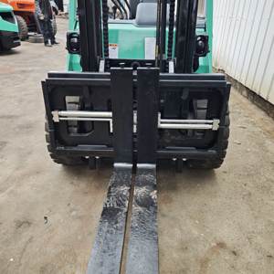 Montacargas Diésel Usados de JAPÓN, Mini Montacargas de Alta Calidad de 1.5, 2, 3 y 3.5 Toneladas, MITSUBISHI FD3.5 Diésel de 3.5 Toneladas - Product Image 3