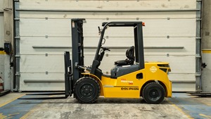 Montacargas Diésel Contrabalanceado Dolphin Pro Prestige 35 de 3500 kg, Motor Euro 5, Mástil Tríplex de 3 Etapas y 6 m, Neumático - Product Image 6