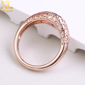 Bague Vintage en Alexandrite, Coupe Ovale, Solitaire, Pierre Précieuse en Alexandrite Sculptée, Or Rose 14 carats, Bijoux Fins pour Fiançailles et Mariage - Product Image 4