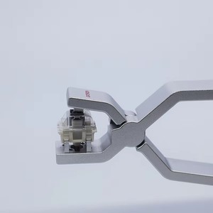 פותחן מתגים GATERON Silver <span class=keywords><strong>Switch</strong></span>, כלי DIY איכותי, מסיר מתגים למקלדת מכנית עם ארבעה סוגריים. - Product Image 5