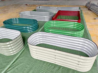 Lit de jardin en métal surélevé avec poteaux en treillis arqués pour usage domestique extérieur