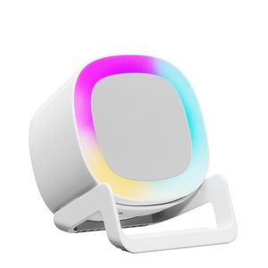 Haut-parleur sans fil 4-en-1 OEM avec veilleuse LED, chargeur rapide 15W et support de téléphone - Mini haut-parleur Bluetooth d'extérieur pour la maison/le bureau - Product Image 2