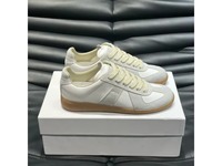 Nouvelle version de haute qualité, nouvelle tendance, chaussures de course légères à lacets pour hommes et femmes, marque célèbre, baskets de sport respirantes pour la marche
