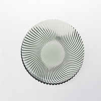 Fête de mariage 12 "plaques de chargeur bordées d'or en verre clair pour la décoration de table d'événements