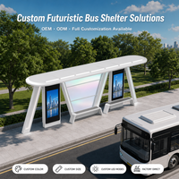 Abri de bus intelligent pour ville connectée, station de transport alimentée à l'énergie solaire avec écran LED intégré, point d'accès Wi-Fi, espace d'attente durable pour passagers