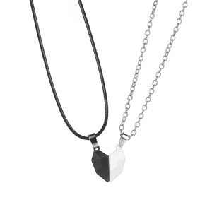 KISSWIFE Collier Magnétique Deux <span class=keywords><strong>Âmes</strong></span> Un Cœur Pendentif Aimant Créatif en Pierre Souhaitée pour les Couples Amoureux Cadeau - Product Image 1