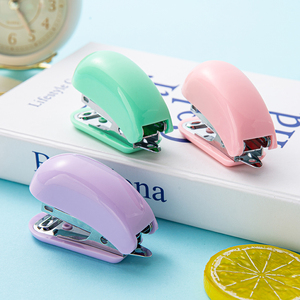 <span class=keywords><strong>Stapler</strong></span> portátil universal 12th, mini <span class=keywords><strong>stapler</strong></span>, cor, pequeno, estudantes, escritório, multifunção, <span class=keywords><strong>stapler</strong></span>, manual de economia de trabalho - Product Image 3