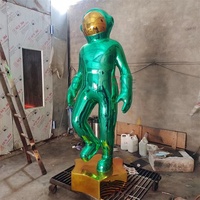 Statue de dessin animé d'astronaute en résine de fibre de verre FRP sur mesure grandeur nature
