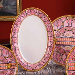 Service de table de luxe nordique en porcelaine fine avec bordure dorée royale, comprenant des assiettes à salade, à pâtes et de mariage - Product Image 3