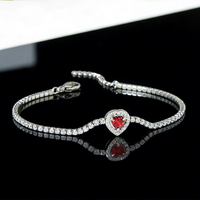 Bracelets en acier inoxydable avec pendentif ovale en forme de cœur rouge, bracelet tennis en zircon anti-ternissement, bijoux tendance pour femmes, cadeau de la Saint-Valentin