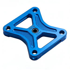 Adaptateur de composant de moto en aluminium 7075 usiné CNC de précision, avec résistance de qualité industrielle et trous multi-positions - Product Image 2