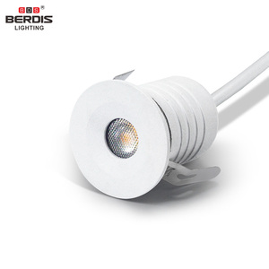 Éclairage <span class=keywords><strong>de</strong></span> découpe <span class=keywords><strong>de</strong></span> 28mm Aluminium sans scintillement 230V Phase Cut Dimmable Puck Light IP67 Downlight Spotlight 3w Led Cabinet Light - Product Image 1