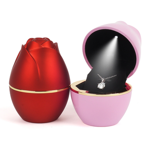 Scatole per Anelli a Forma di Fiore in Plastica con LED Personalizzate, Confezioni per Gioielli da Matrimonio, Scatole per Gioielli da Donna, Vendita all'Ingrosso - Product Image 2