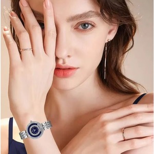 Montre élégante pour femme en pierre de grès bleue de luxe personnalisée, bracelet en acier, étanche, avec strass, mouvement à quartz, 30 mm, vente en gros - Product Image 4