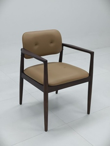 Silla de Comedor Moderna de Mediados de Siglo, de Madera de Nogal, con Asiento de Cuero Negro y Reposabrazos Fijos - Product Image 2