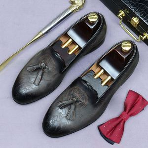 Zapatos de Hombre de Cuero de Primera Calidad - Zapatos Retro de Negocios con Cordones, Diseño de Parches, Transpirables, Antideslizantes y Ligeros - Product Image 6